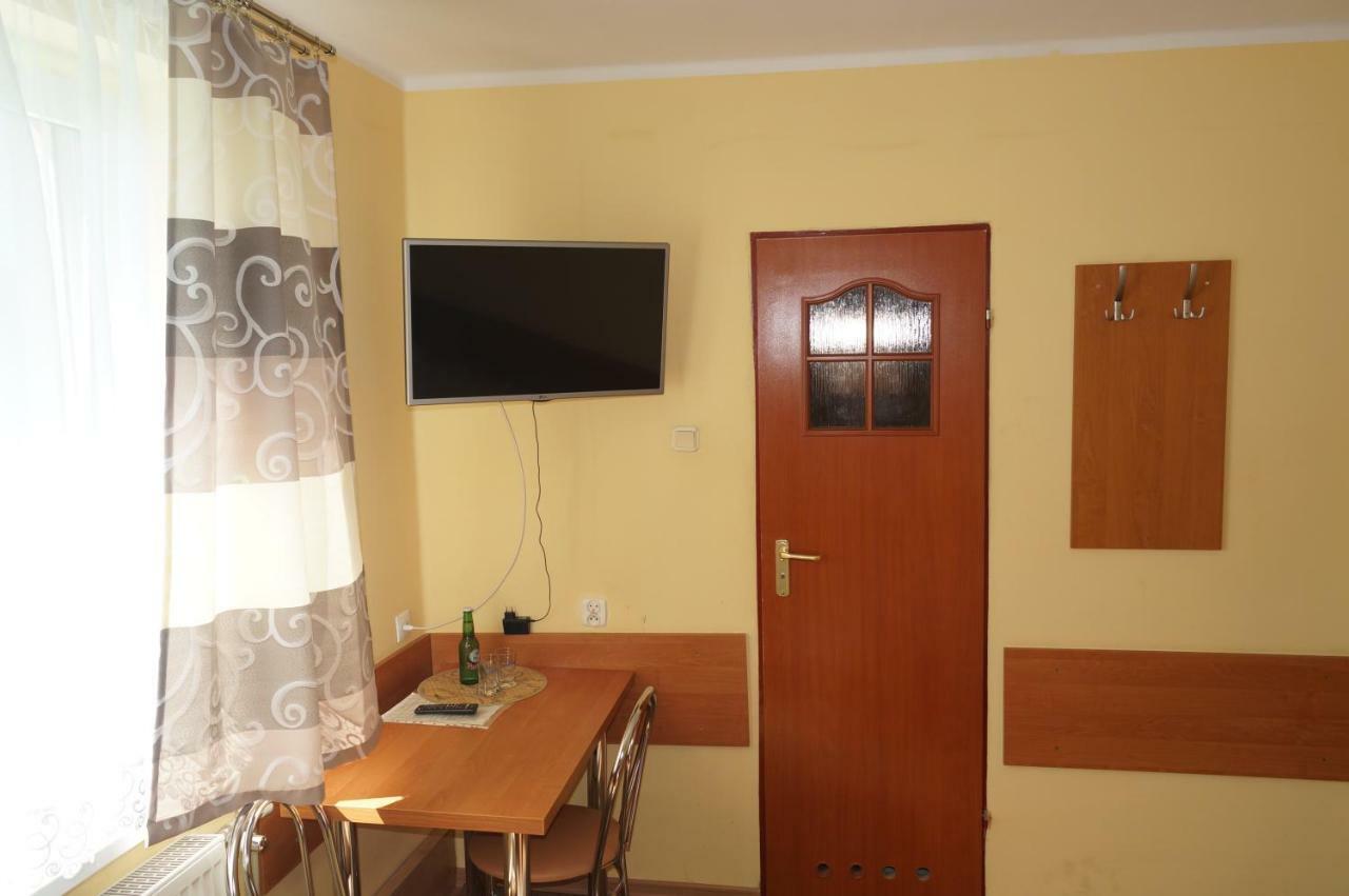 Hotel-Restauracja-Bar Rudka Ostrowiec Świętokrzyski Εξωτερικό φωτογραφία