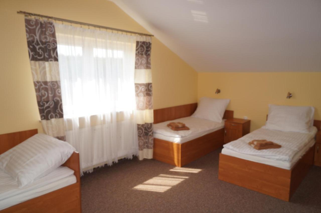 Hotel-Restauracja-Bar Rudka Ostrowiec Świętokrzyski Εξωτερικό φωτογραφία