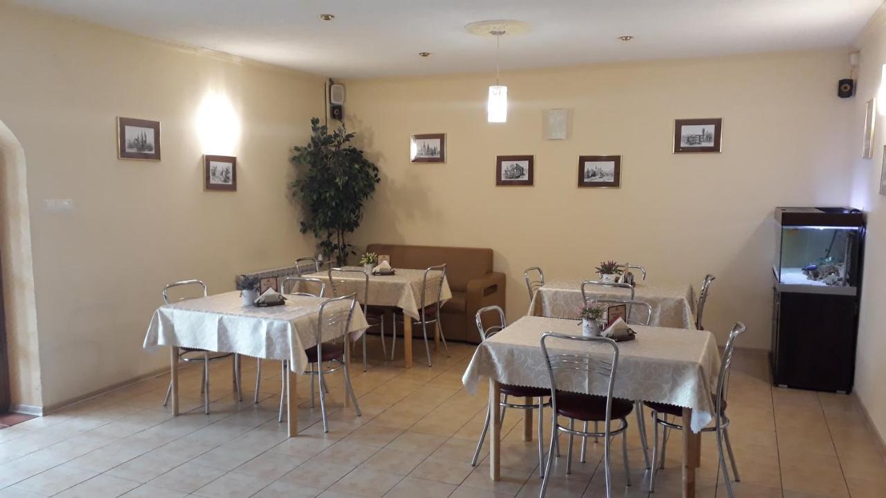 Hotel-Restauracja-Bar Rudka Ostrowiec Świętokrzyski Εξωτερικό φωτογραφία